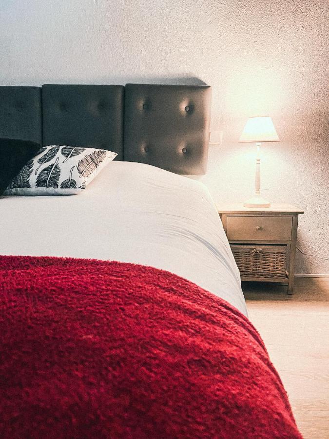 Auberge Des Pins Tourrettes Eksteriør billede
