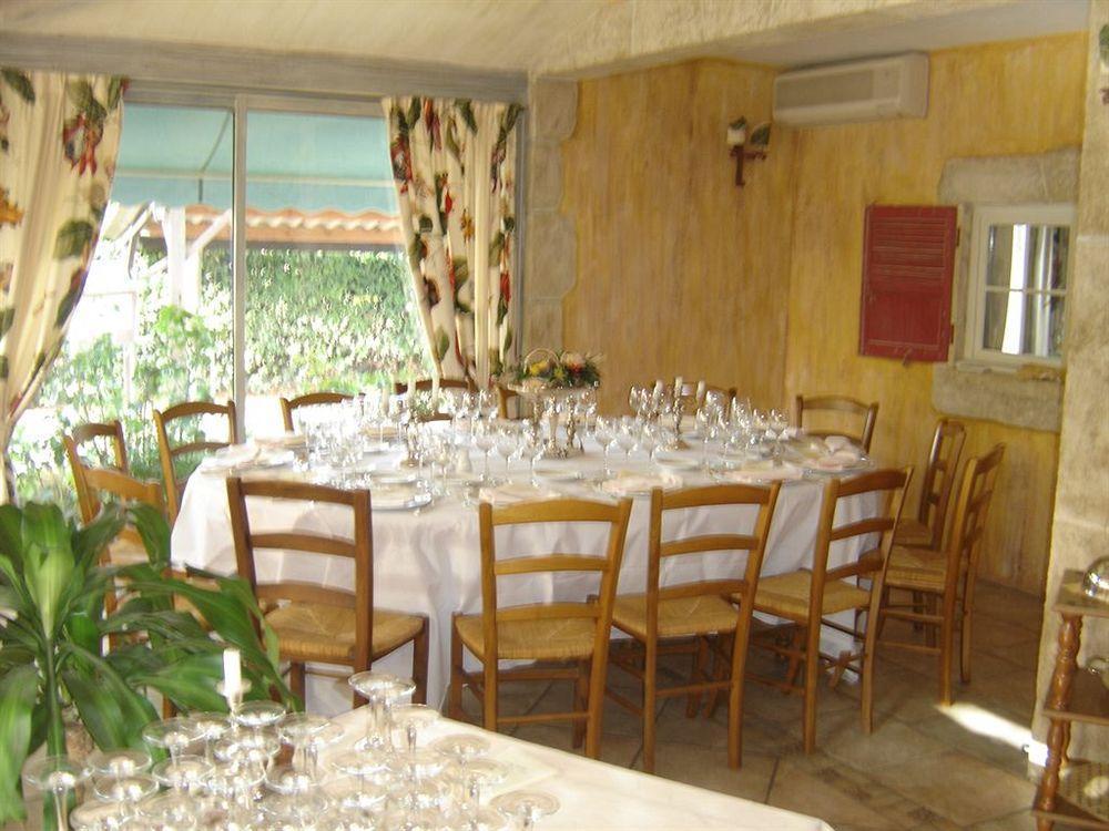 Auberge Des Pins Tourrettes Eksteriør billede
